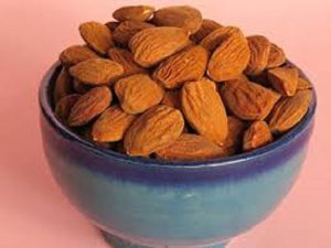 فروش مغز بادام