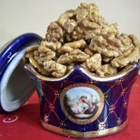 مغز گردو تویسرکان